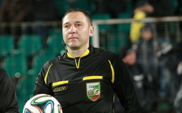 Топрефер свири дербито за титлата