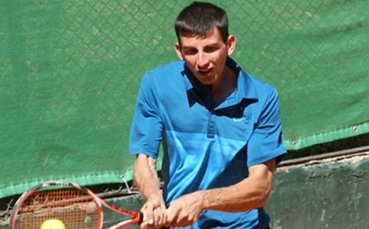 Лазов с поражение на 1/2-финал в Анталия