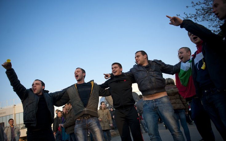 СНИМКИ: Феновете в приповдигнато настроение преди Лудогорец - Валенсия