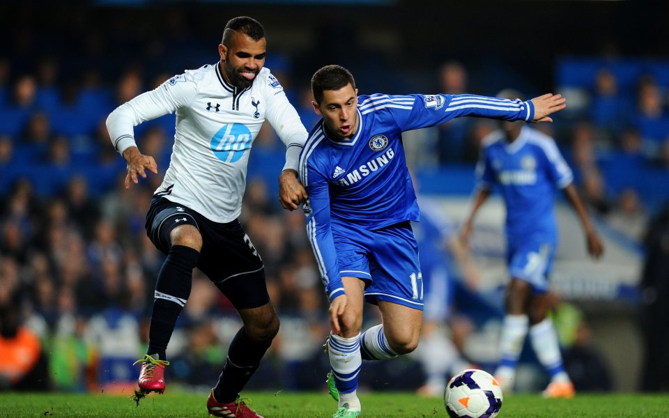 Двучасов горещ дебат в Тотнъм след боя от Челси