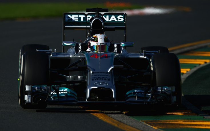 Мерцедесите доминират при втората тренировка