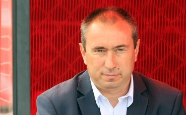 Цветан Василев: Аз решавам дали Стоилов ще си тръгне