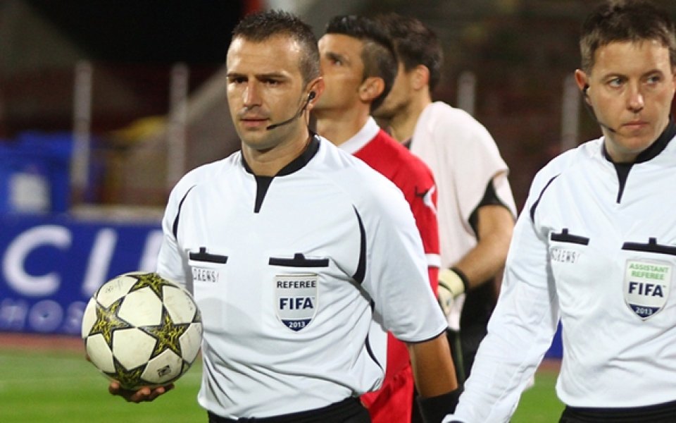 Сватбата ще свири Левски - Ботев