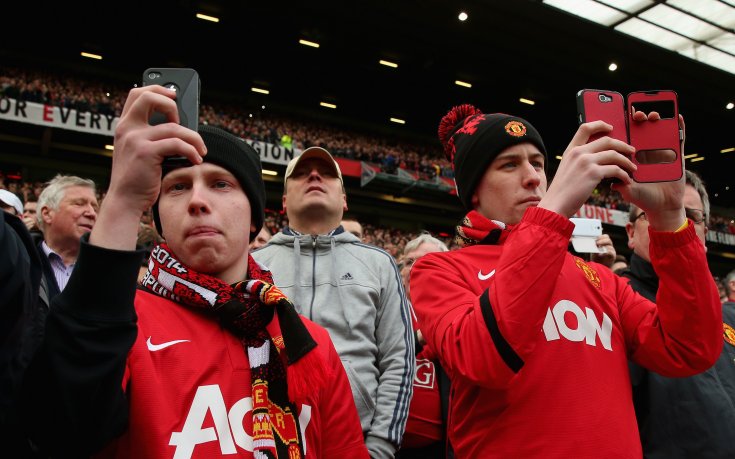 Фен дегизиран като Смъртта към Мойс: Дойдох за теб