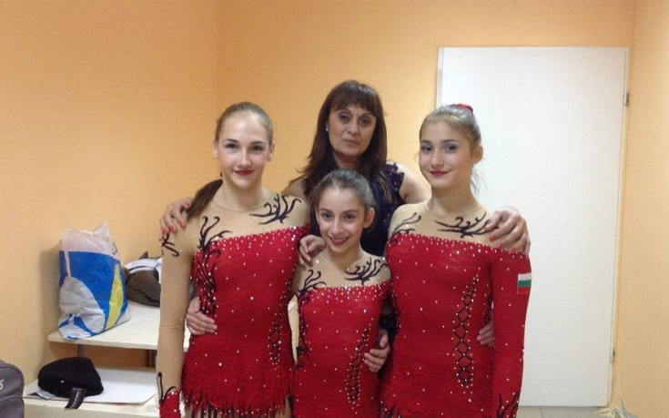 Талантливи акробатки търсят подкрепа, за да сбъднат мечтите си