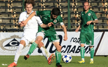 Нефтохимик се раздели със своя капитан