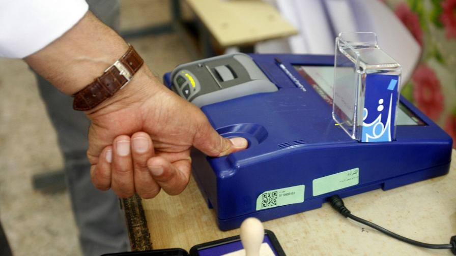 Ирак: Най-малко 20 души загинаха при атентати в избирателни секции
