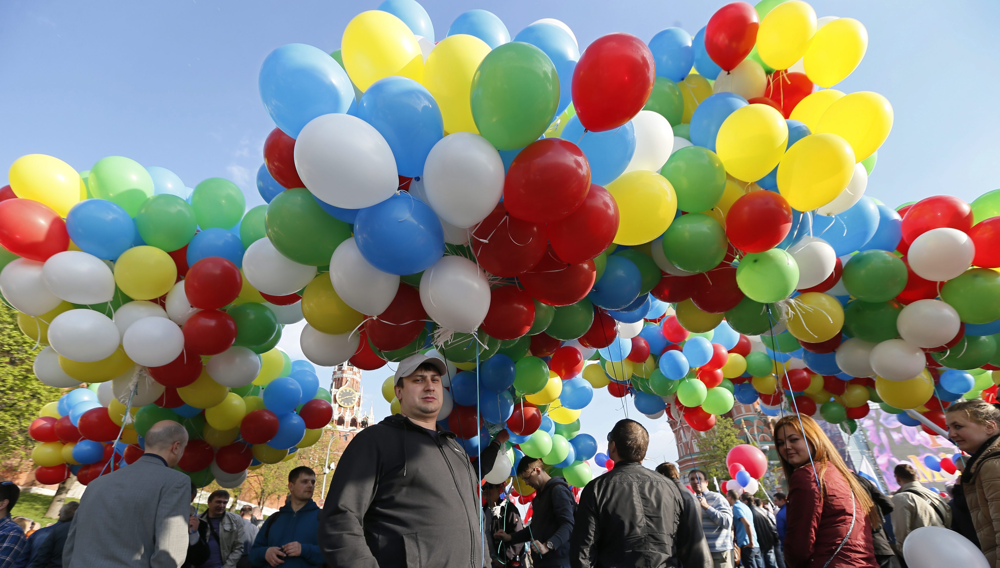 Първомайската демонстрация на профсъюзите се провежда на Червения площад за първи път от 2002 г. насам, а митинг на площада се е състоял за последен път през 1991 г.