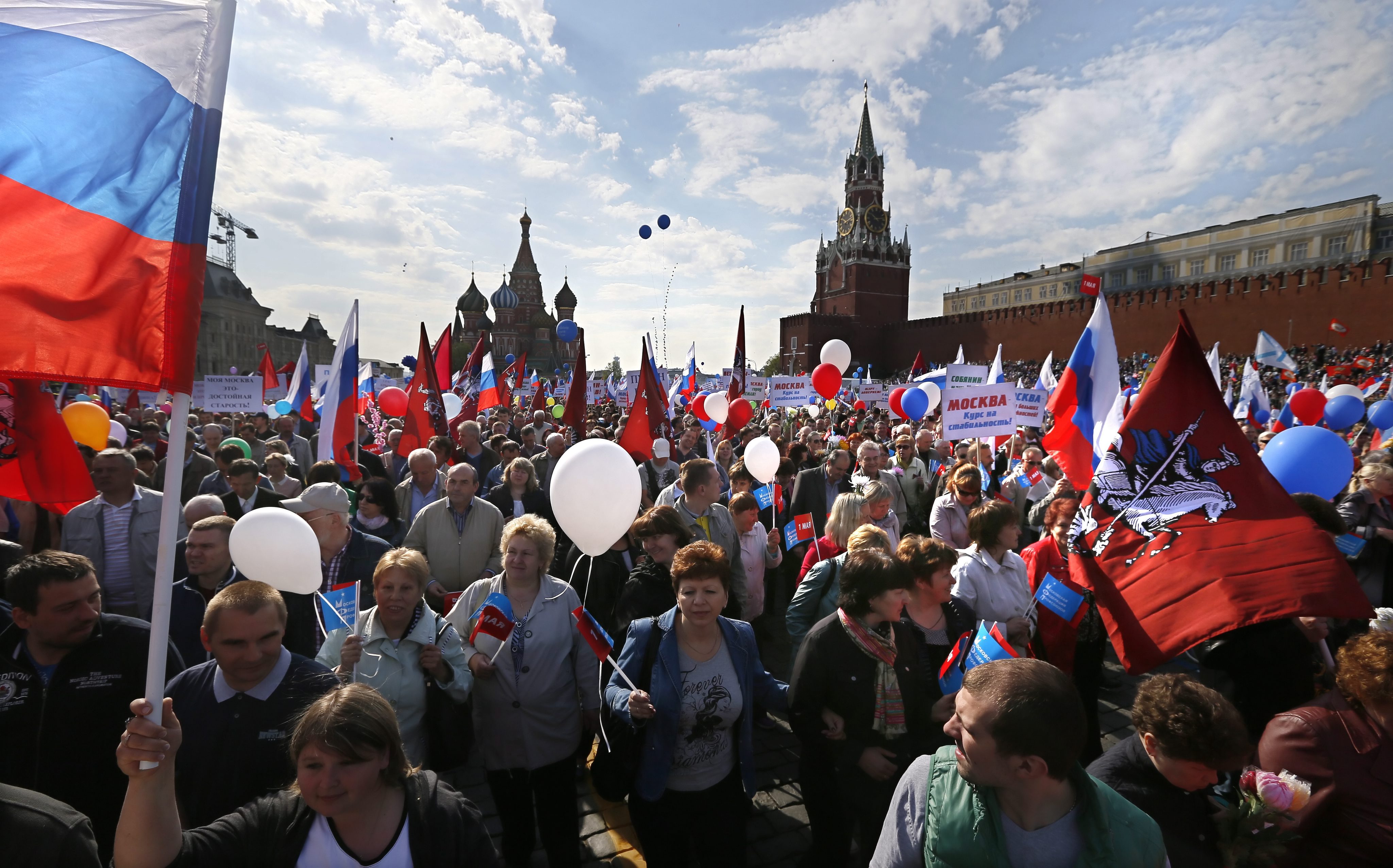 Първомайската демонстрация на профсъюзите се провежда на Червения площад за първи път от 2002 г. насам, а митинг на площада се е състоял за последен път през 1991 г.