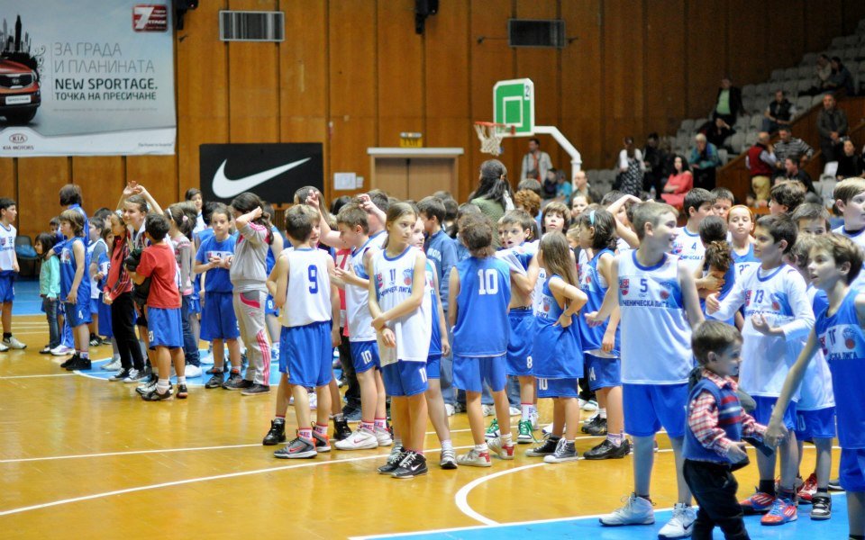 Баскетболен маратон по случай Великденския турнир на Левски-Буба лигата