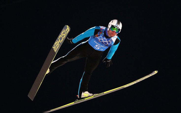 Яне Ахонен ще продължи  кариерата си  поне до 2017-а година