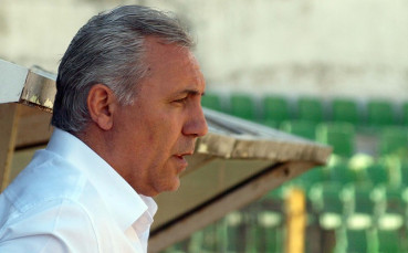 Стоичков танцува в клип с Джей Ло и Рики Мартин