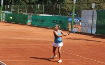 Костова напред на двойки, Евтимова отпадна в САЩ