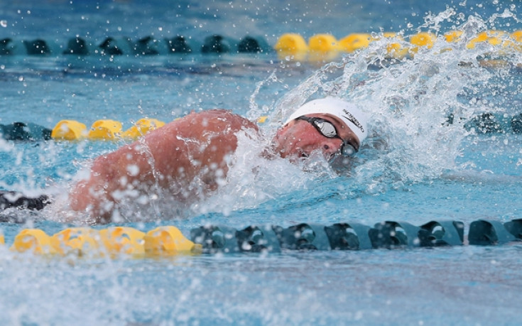 Никола Димитров с норматив за европейското по плуване
