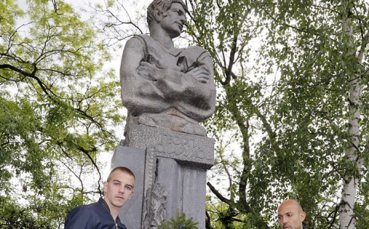 ВИДЕО: Левски почете великия Георги Аспарухов