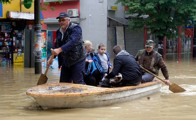 Най-малко 30 загинали при наводненията в Сърбия и Босна