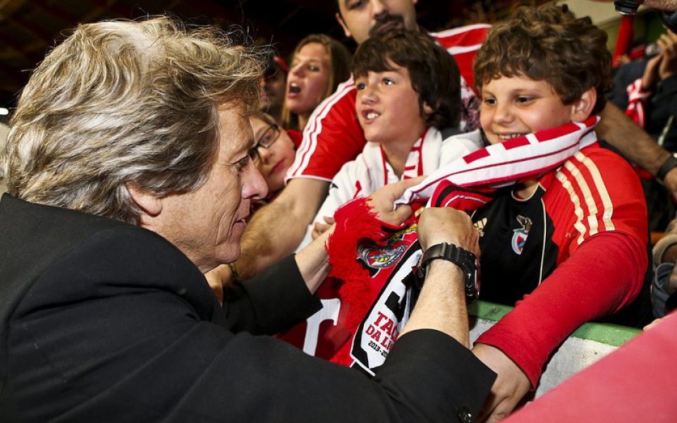 Жезус се пооплете в празненствата с Бенфика