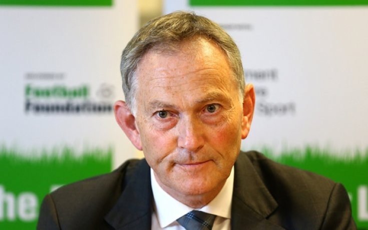 Шефът на Премиършип се извини за сексистки коментари