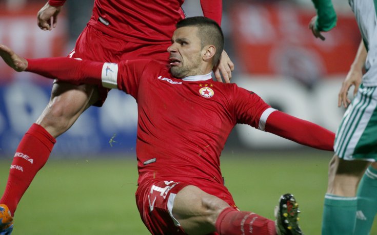 Бивш капитан на ЦСКА пред изненадващ трансфер в Румъния