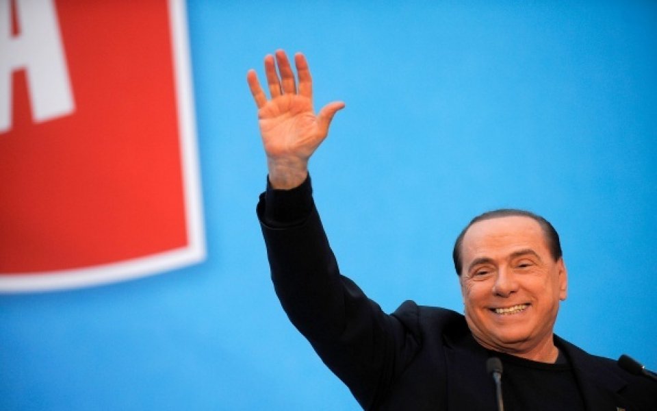 Берлускони: Има вариант Зеедорф да остане