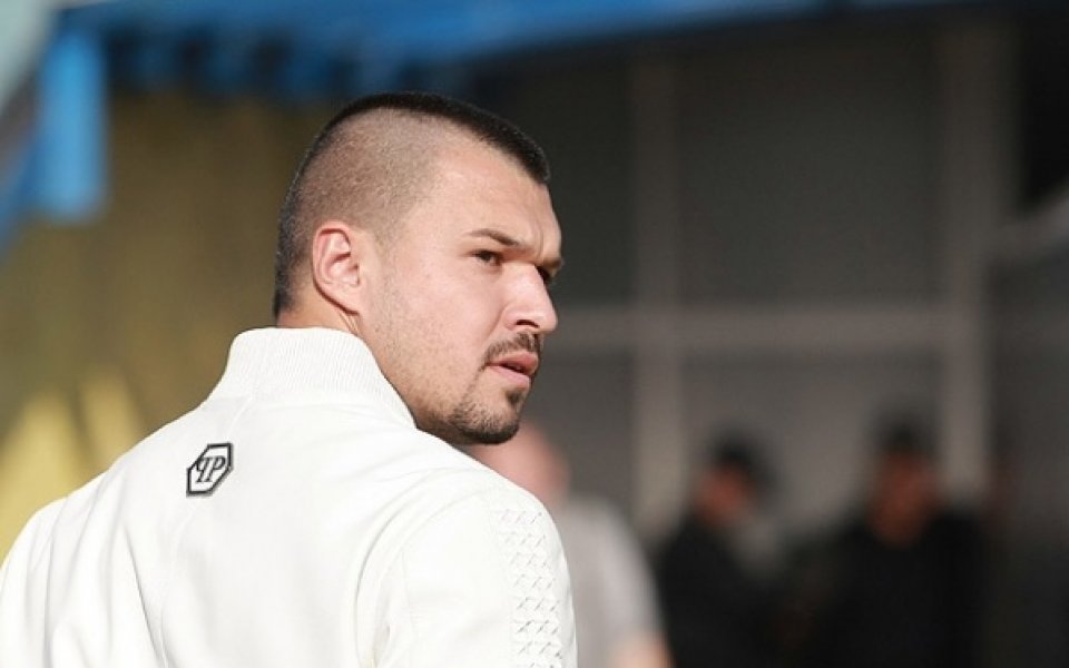 Треньорът на Партизан бесен заради килограмите на Божинов