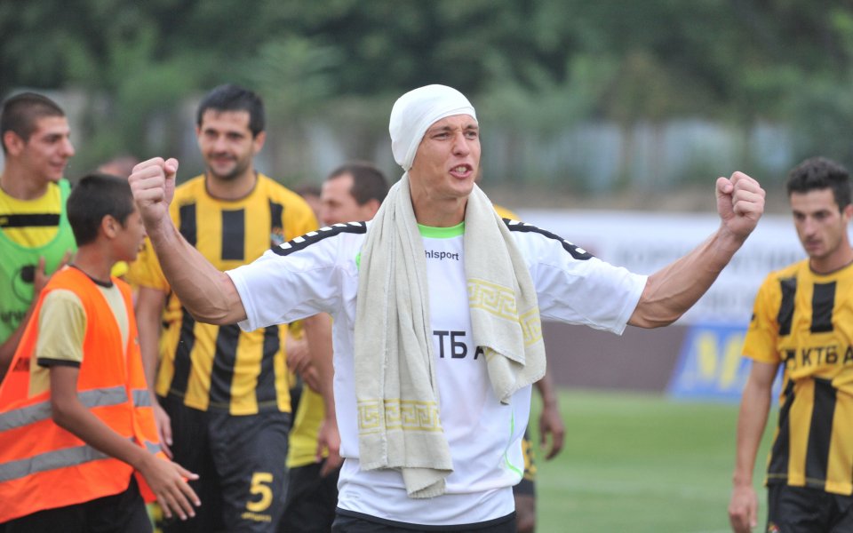 Стаховяк  бе избран за най-добър играч на Ботев за сезона