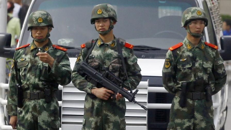 Над 30 загинали при атентат на пазар в Китай