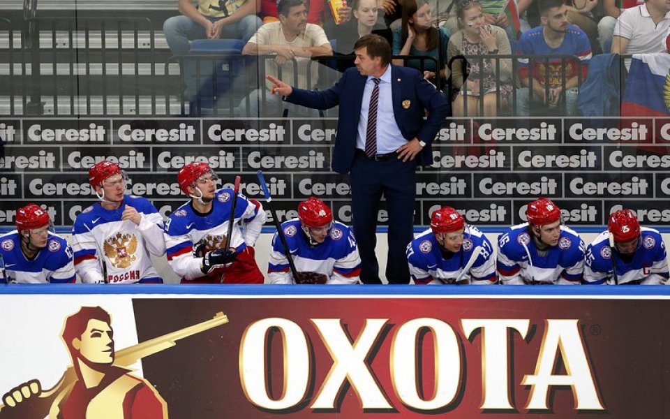 Хокейният треньор на Русия дисквалифициран за финала