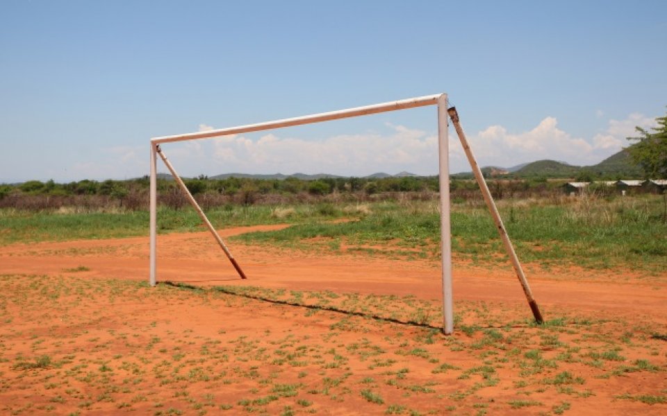 40 убити при атентат на футболно игрище в Нигерия