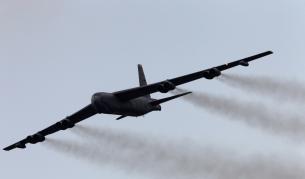Американски бомбардировач B-52 се разби в САЩ