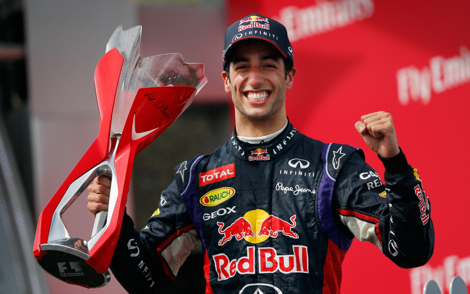 Даниел Рикардо с първа победа във Формула 1