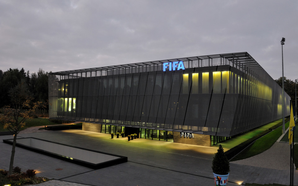 Семействата на юношите на Барса дават на съд ФИФА