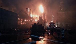 Най-малко петима загинали при пожар в руска рафинерия