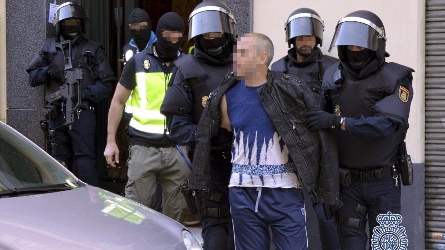 В Испания задържаха българин, член на мрежа за набиране на джихадисти за ИДИЛ