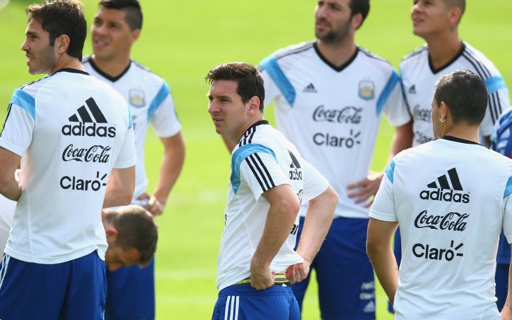 Аржентина скри звездите от медиите