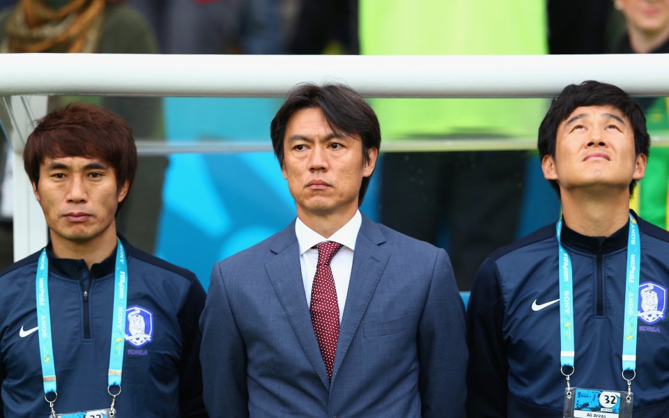 Треньорът на Южна Корея се извини на феновете