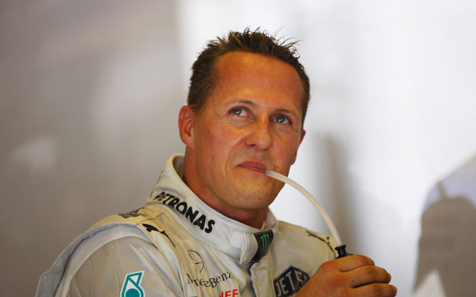 Спонсорите остават лоялни към Шумахер, въпреки всичко
