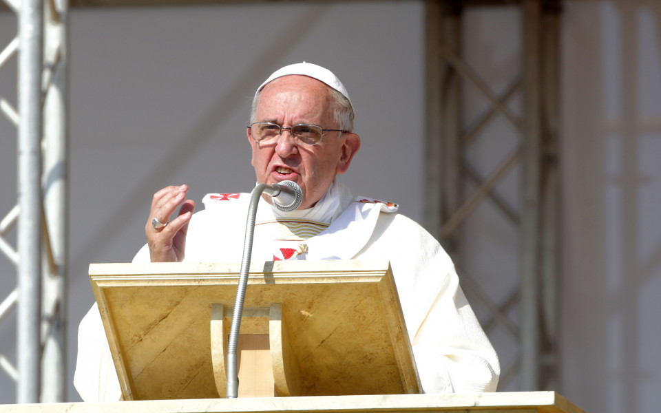Папата организира мач с участието на Меси