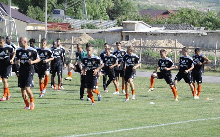 Официално: Литекс се подсили с камерунец
