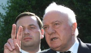 Едуард Шеварднадзе през 2001 г.