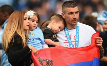 Голият Александър Коларов започна с тренировките за новия сезон