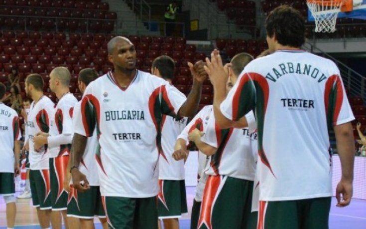 БФБаскетбол взима паспортите на двама американци