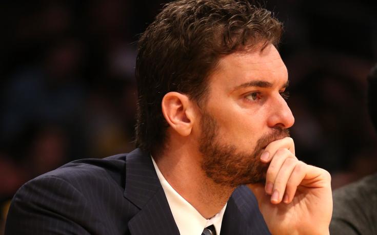 Пау Гасол съветва Мело да го последва в Чикаго