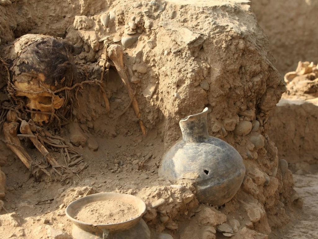 Учените са открили над 300 огромни гробници в Египет които
