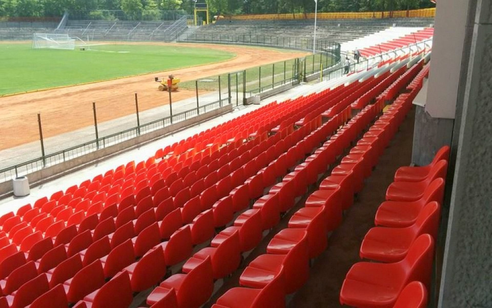 СНИМКИ: Как изглежда стадионът на Хасково ден преди мача с Лудогорец