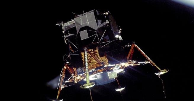 Свят Наистина ли САЩ кацнаха на Луната Според конспиративните теории