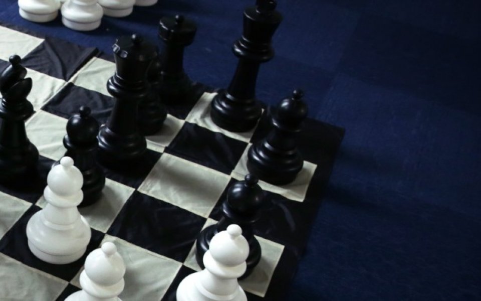 Шахматисти от 12 страни на турнир в Пловдив