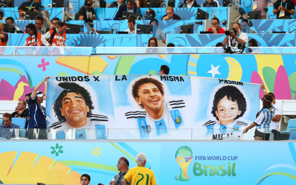 СНИМКА: Глобиха Аржентина заради знаме