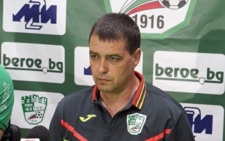 Хубчев за дузпата: Нямам какво да кажа, видяхте как се раздаваха картоните