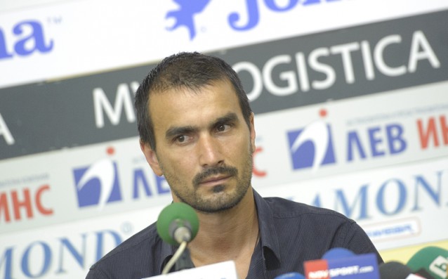 Спортно техническият директор на Септември Кристиян Добрев бе единственият от клуба